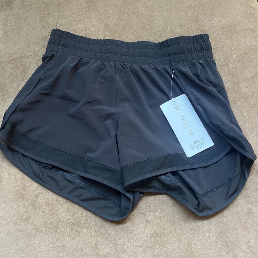 Athleta Women's racer run 4” shorts-XS NWT